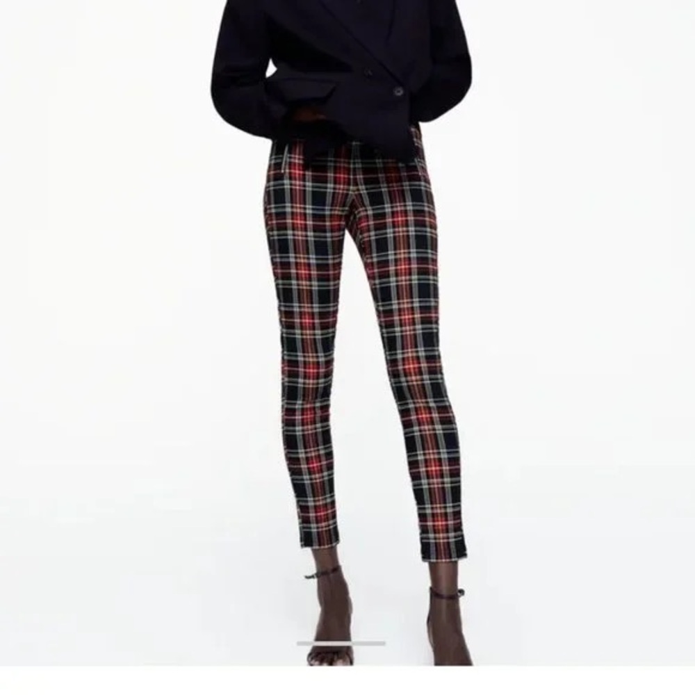 Zara Trf Women’s red tartan plaid cropped pants size small elastic waist band